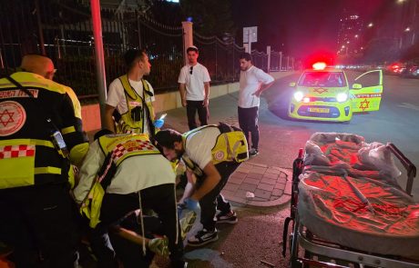 נתניה: שני צעירים שרכבו על קורקינט חשמלי נפגעו בתאונה עצמית, מצבם בינוני וקל