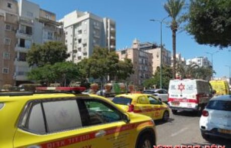 נתניה: רוכב אופנוע נפגע מרכב ופונה לבית החולים במצב בינוני